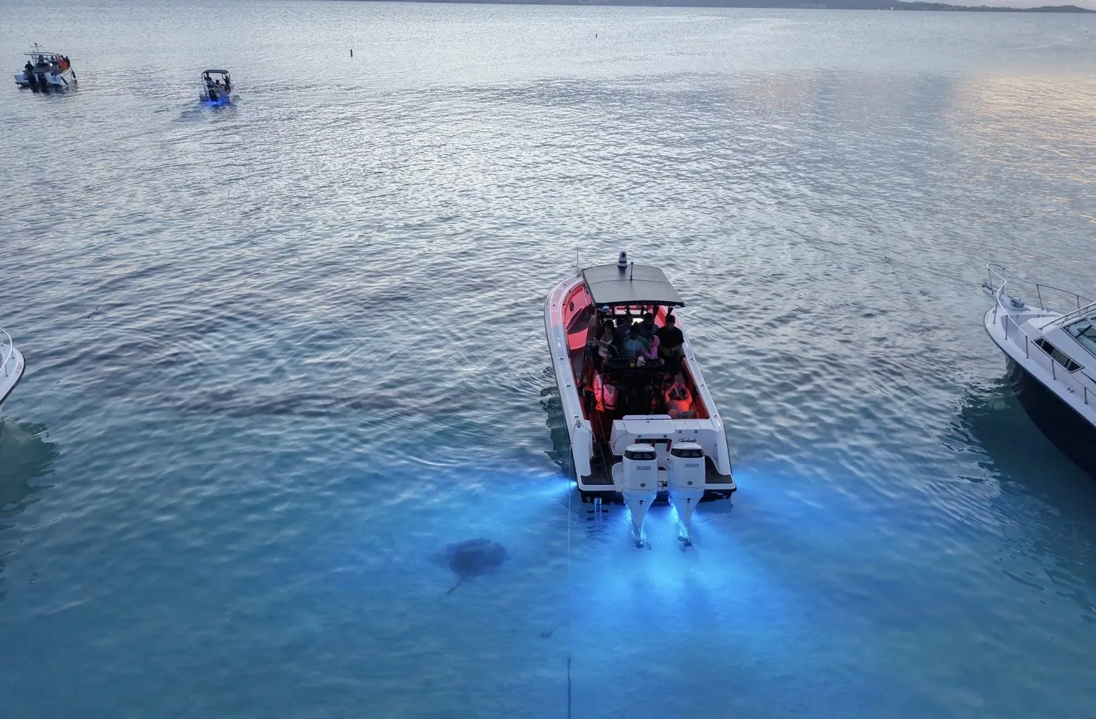 28 foot Hydra-Sports boat